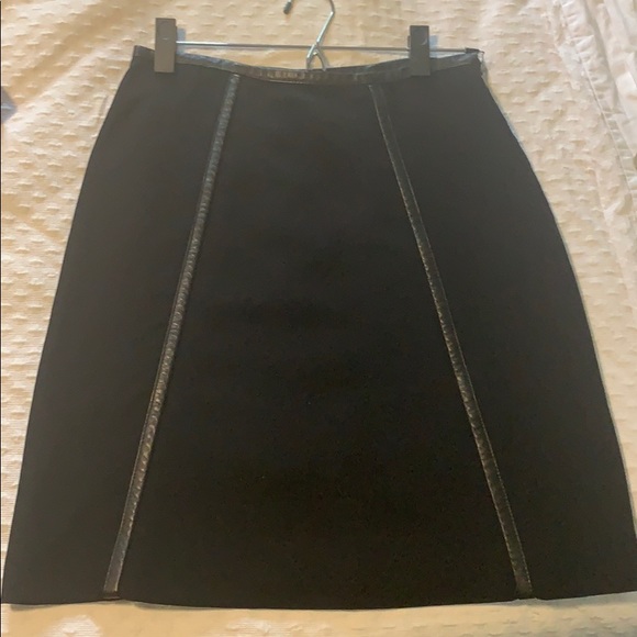 Prada Pencil Skirt with Lambskin Leather Trim - Picture 2 of 4